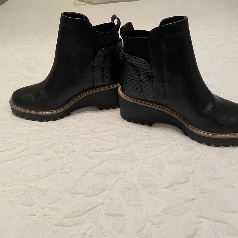 Dolce Vita Booties